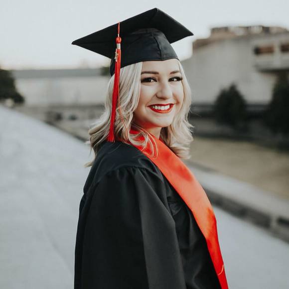 Meet your Posher, Jessica - Picture 1 of 1